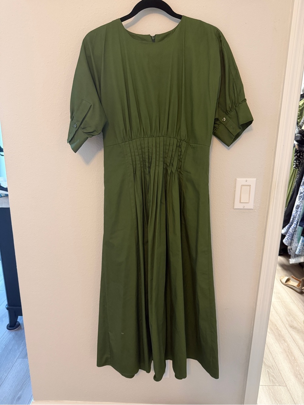 Vince Camuto Olive Green Pleated Waist Midi Dress